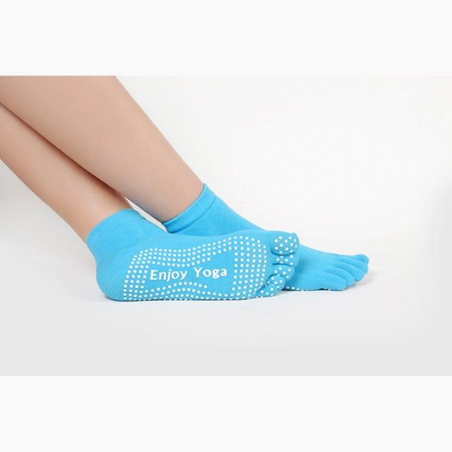 NON-SLIP YOGA SOCKS – We Rock This